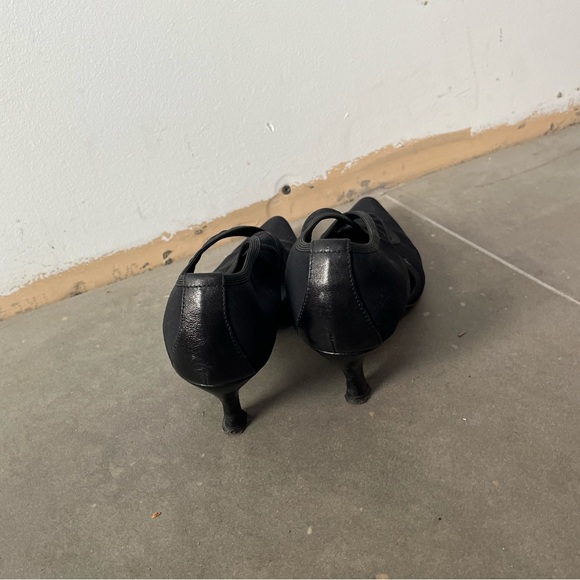 Donald J Pliner criss cross kitten heel - Picture 2 of 4